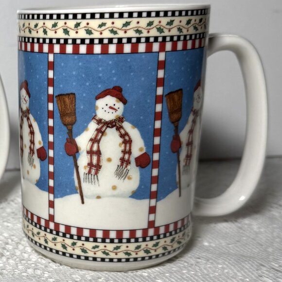 SAKURA Snowman Christmas Mugs – Whimsical Winter Design, Holly & Check Trim - Picture 4 of 4